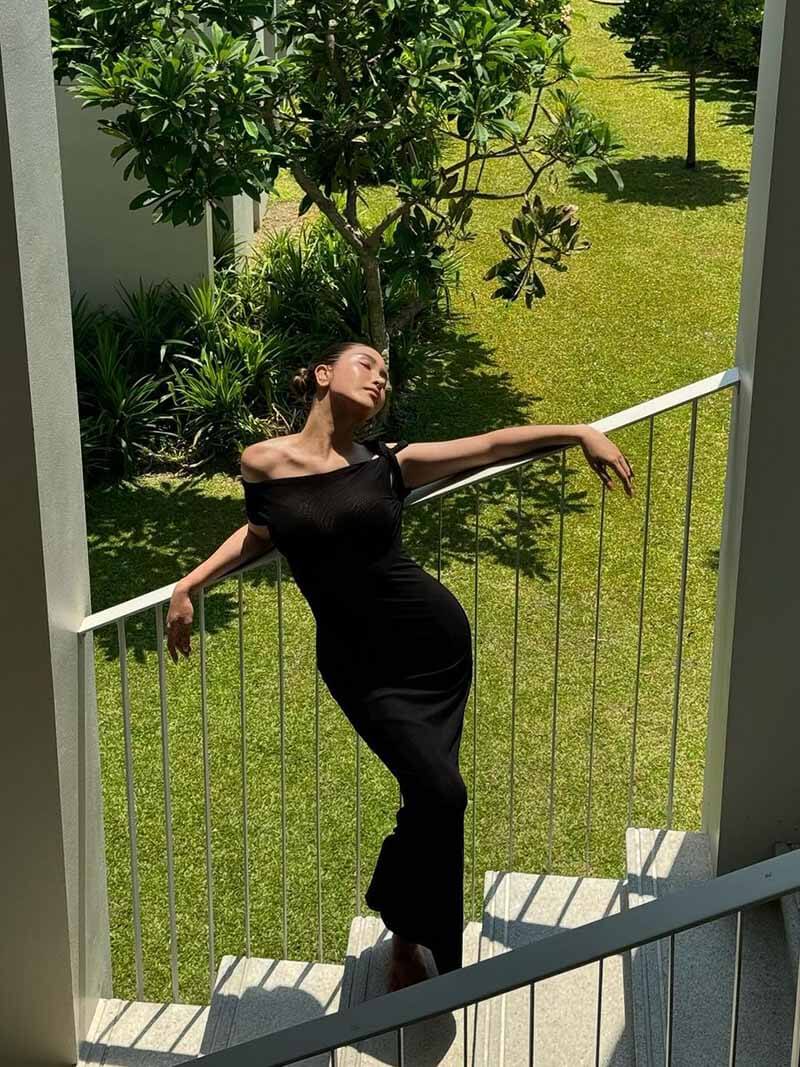 Jovie Twisted Maxi Dress
