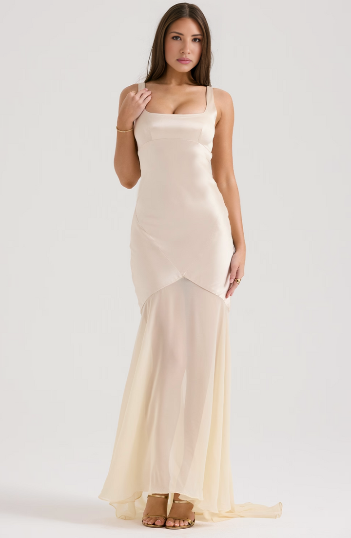 Pia Maxi Dress