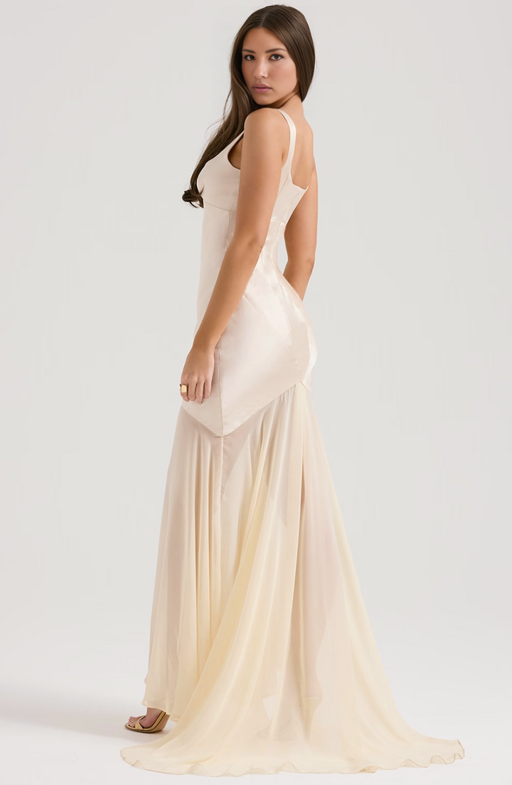Pia Maxi Dress